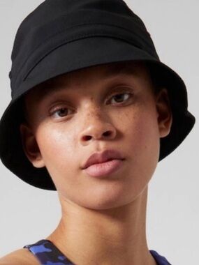 Athleta Black Bucket Hat - Women's Lightweight Sun Bucket M/L